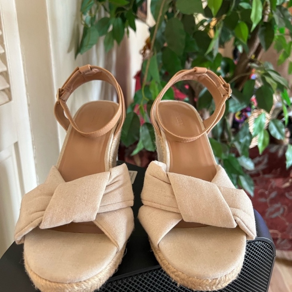 Old Navy Beige Wedge Sandals View 4